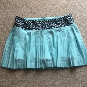 Lululemon pleated skirt
